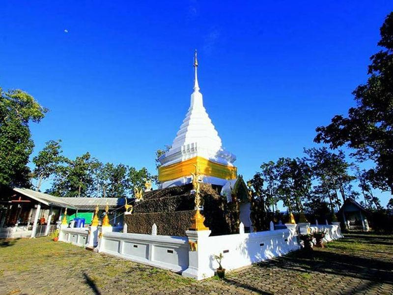 Phra That Doi Nok