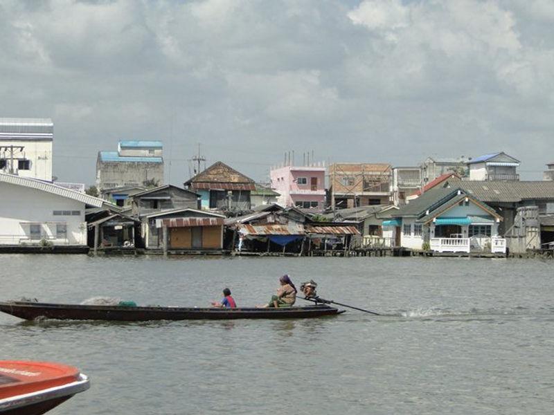 100 Years Market Pak Phanang