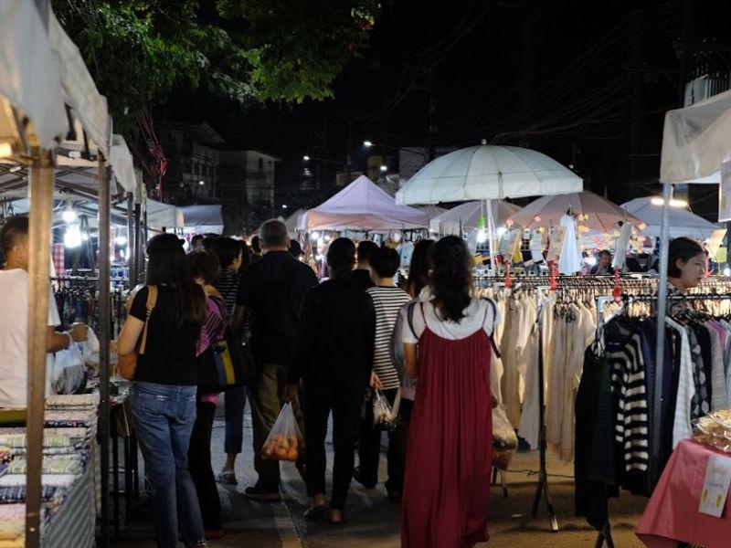 Chiang Rai walking street