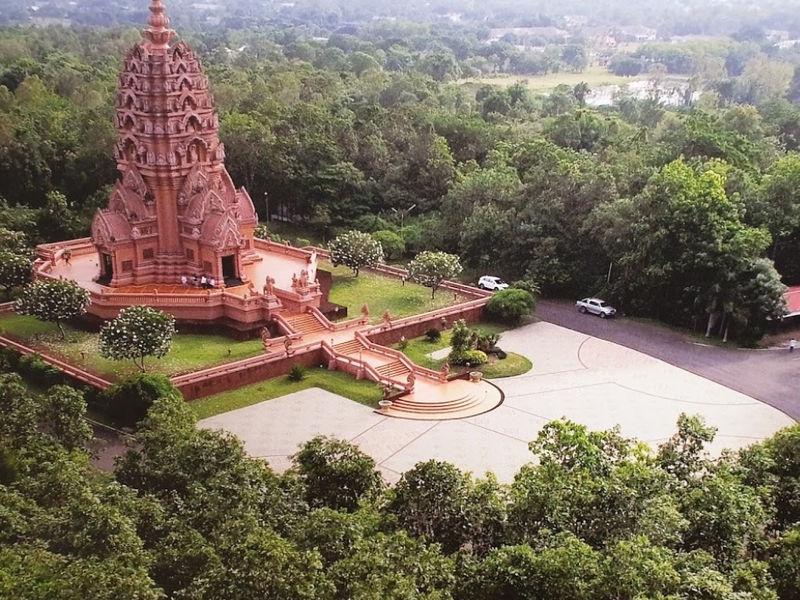 Wat Pa Khao Noi