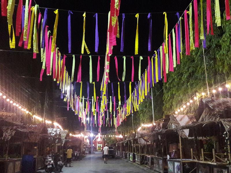 Ploen Pleang Road Market