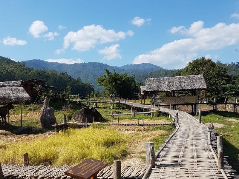 สะพานบุญ โขกู้โส่