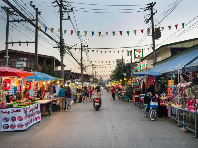 Pai Walking Street