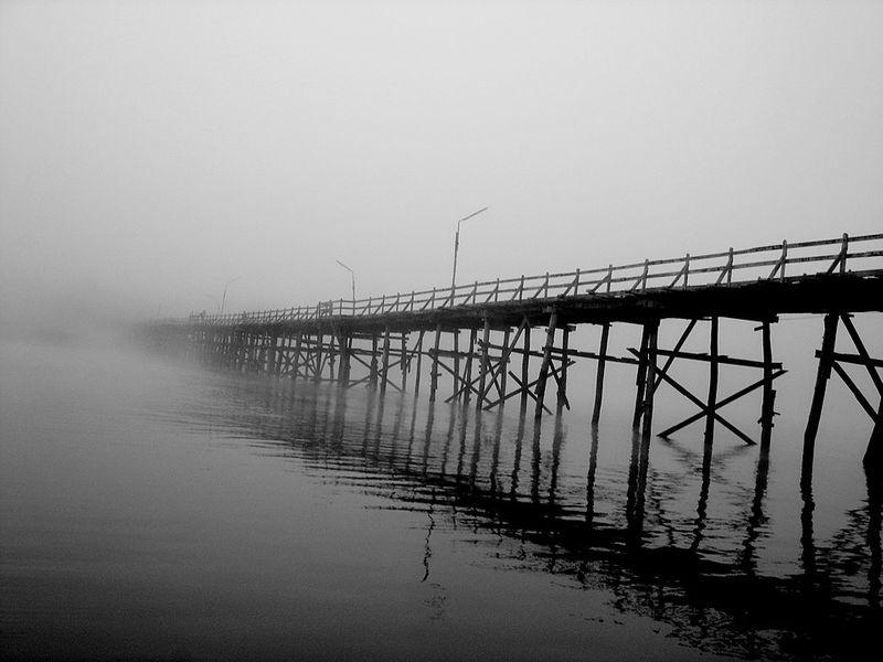 Uttamanusorn Bridge (Mon Bridge)