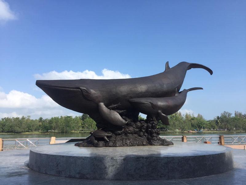 Bryde's Whale Sculpture, Whale Harbor