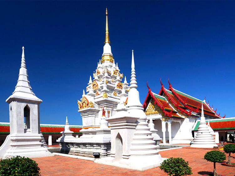 Wat Phra Borommathat Chaiya