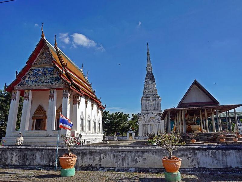 Wat Yai Thep Nimit