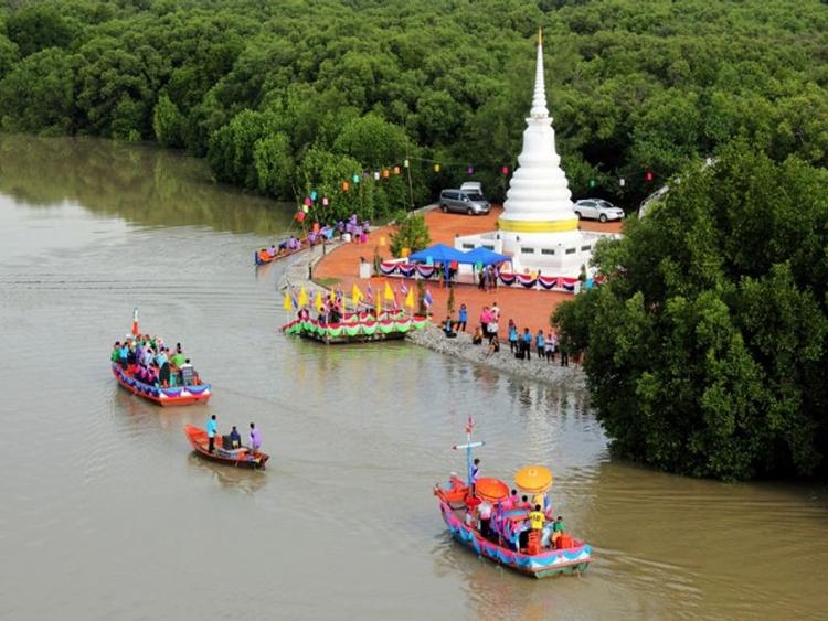 pagoda in the middle of the water