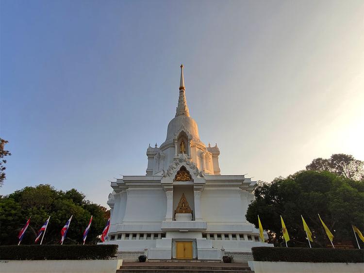 Phra Borommathat Chedi Kanchanapisek