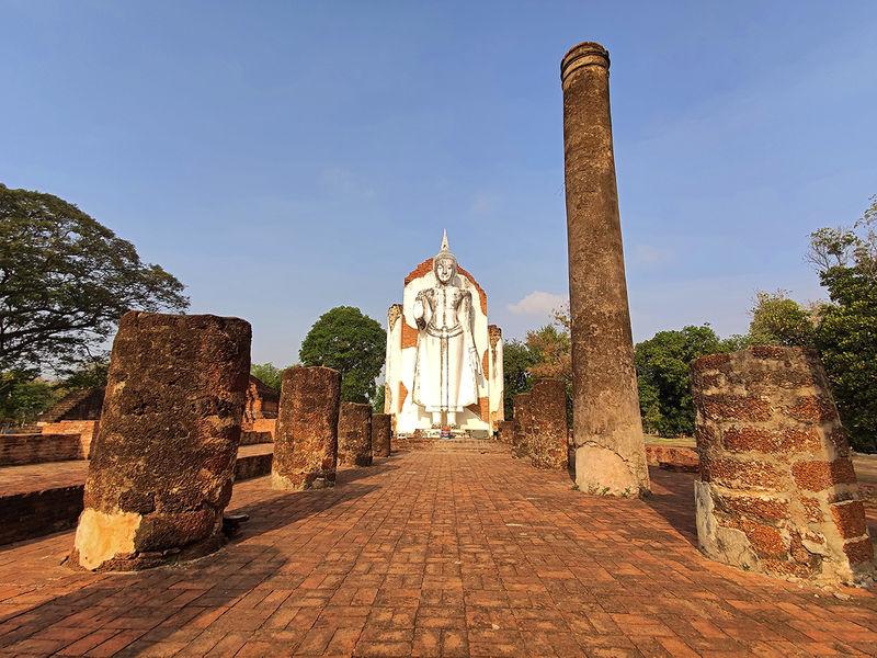 Wat Wiharn Thong Ancient Ruins