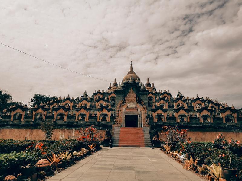 sandstone pagoda Wat Prachakhom Wanaram or Wat Pa Kung