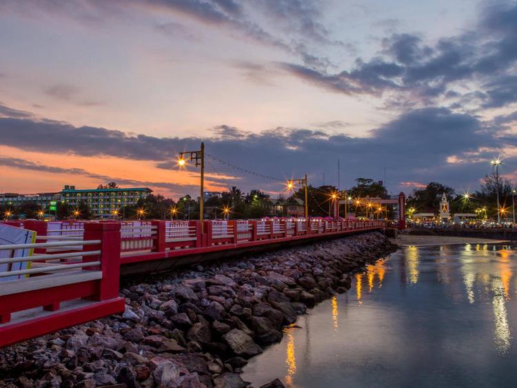 สะพานสราญวิถี (Saranwithi Bridge)