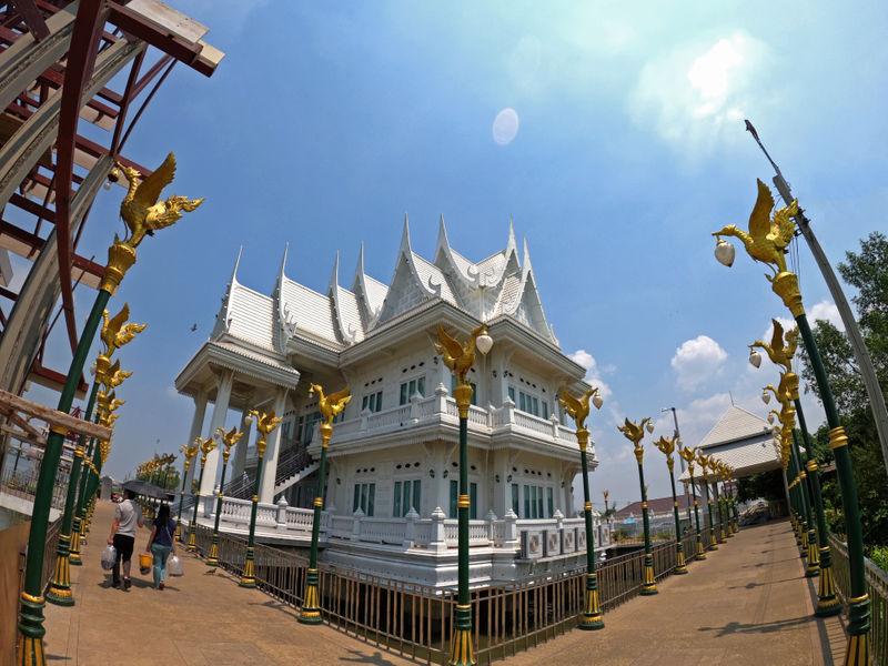 Wat Ku (Wat Phra Nang Rue Loom)