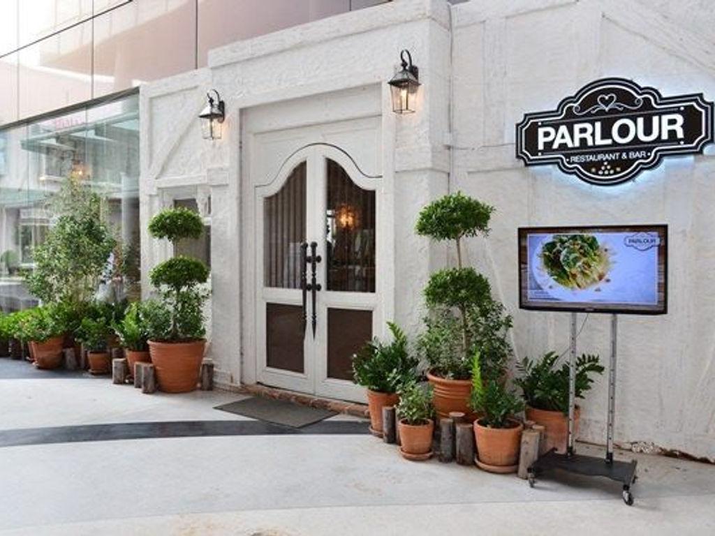 ร้านพาร์เลอร์ (PARLOUR)