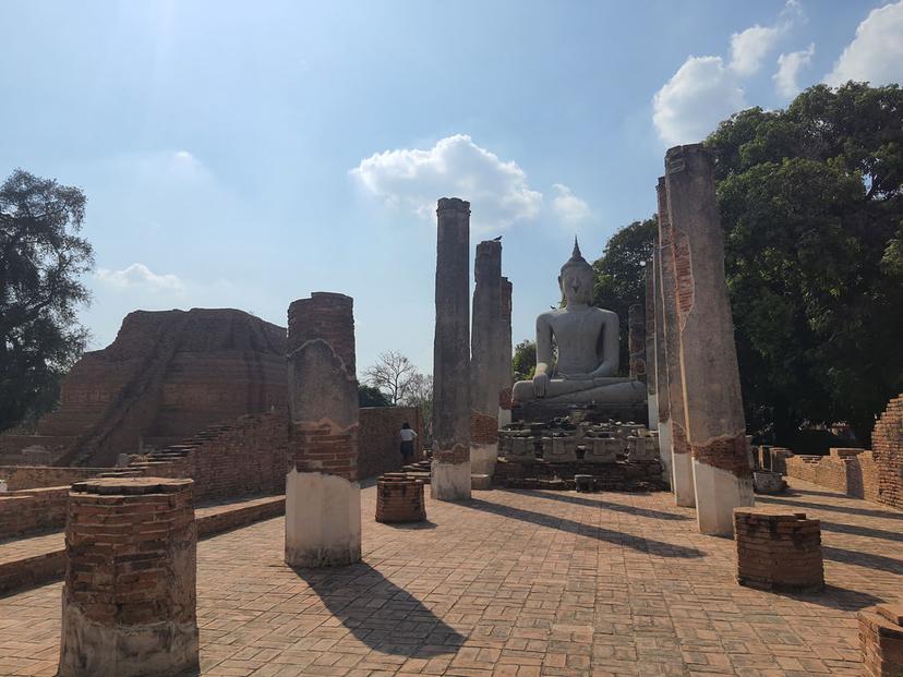 Wat Mahathat, Sankhaburi District, Chainat Province