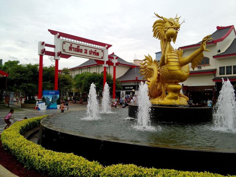 Sampeng Floating Market 2