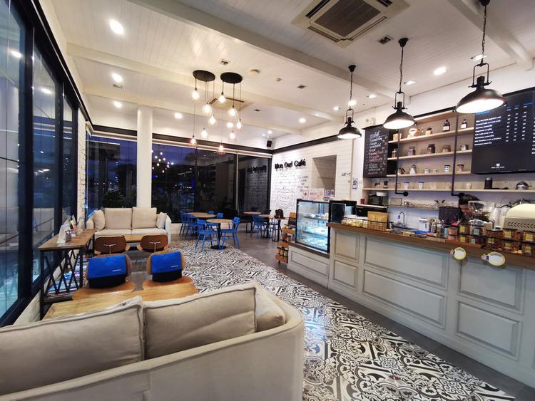 Blue Owl Cafe ถนนราชพฤกษ์