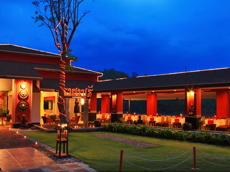 Raya Buri Resort