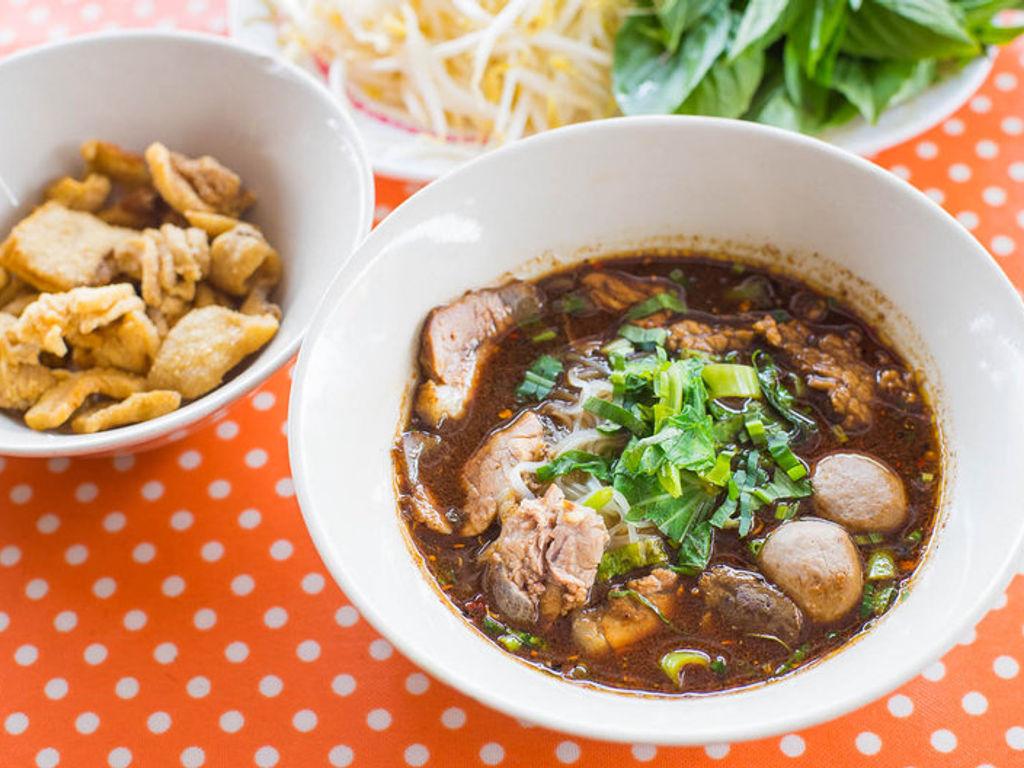 Heenu Ayutthaya boat noodles