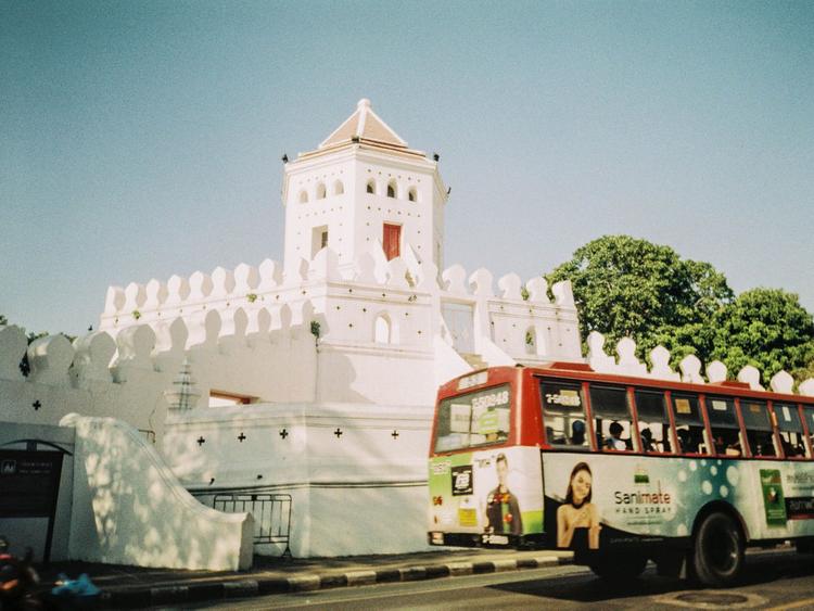 Phra Sumen Fort