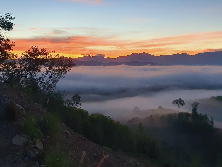 Khao Khao Center viewpoint, sea of fog