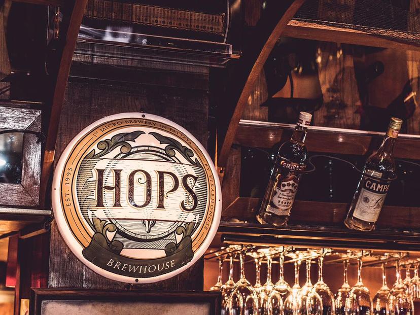 Hops Brewhouse (ฮอพฟ์บริวเฮ้าส์)