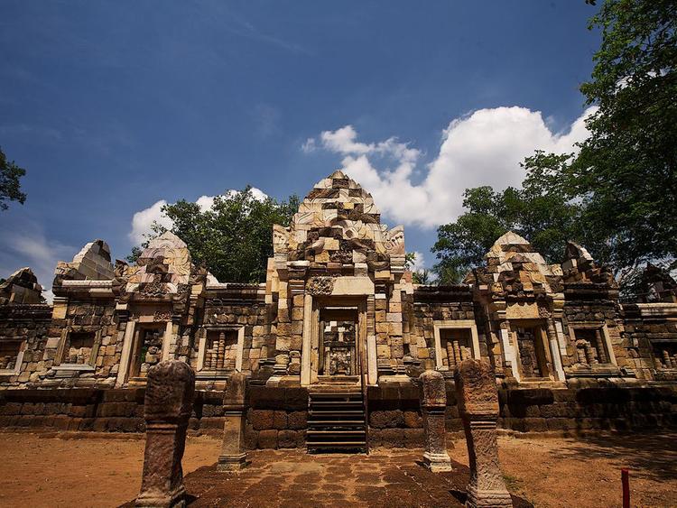 Sdok Kok Thom Historical Park