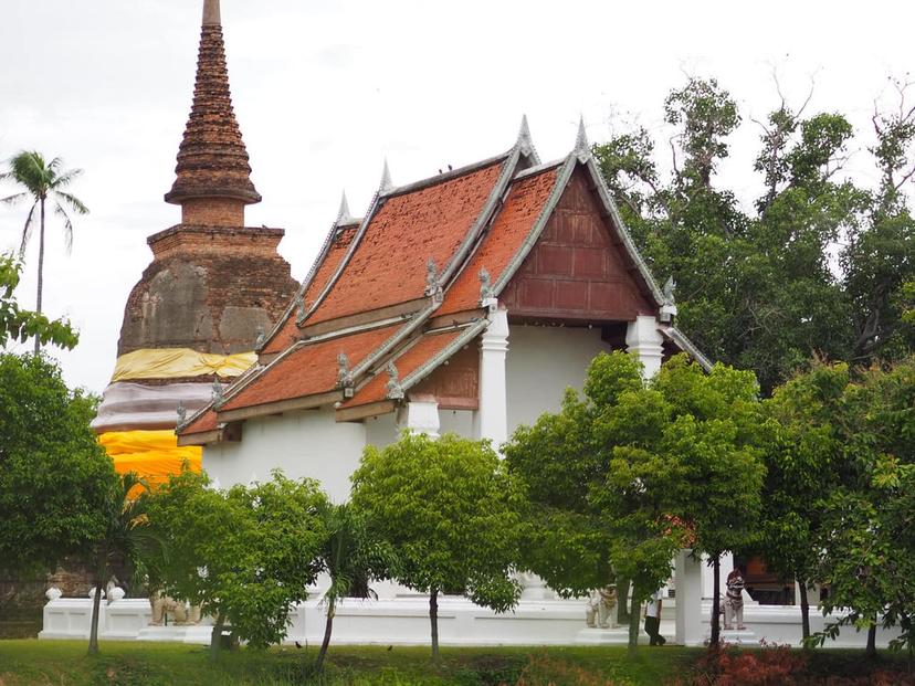 Wat Traphang Thong, Sukhothai