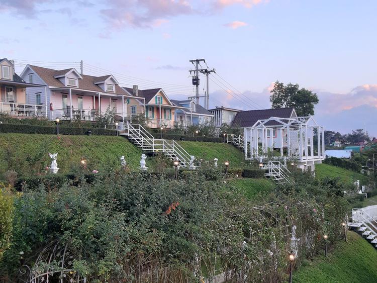 Vin view English rose garden Resort Khaokho วินวิวโรสการ์เด้น รีสอร์ต