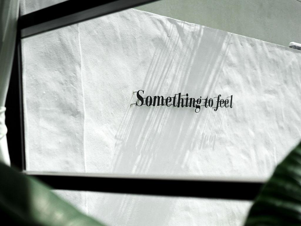 Something to feel cafe’