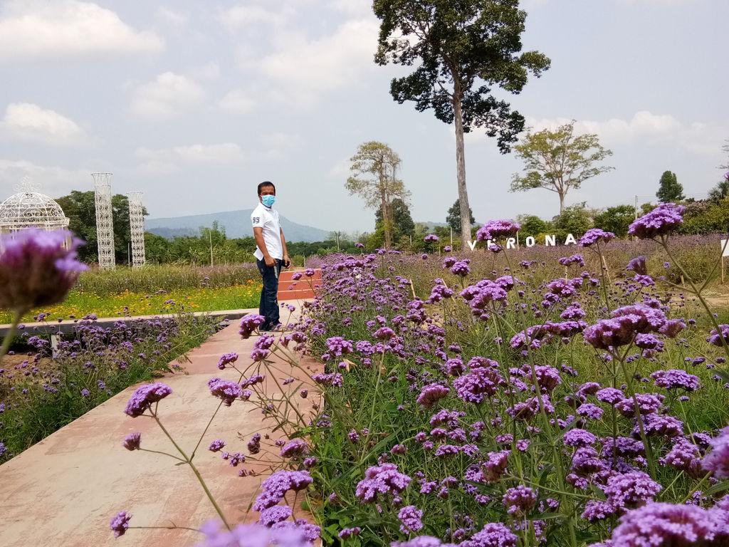 Khao Yai - We are not big