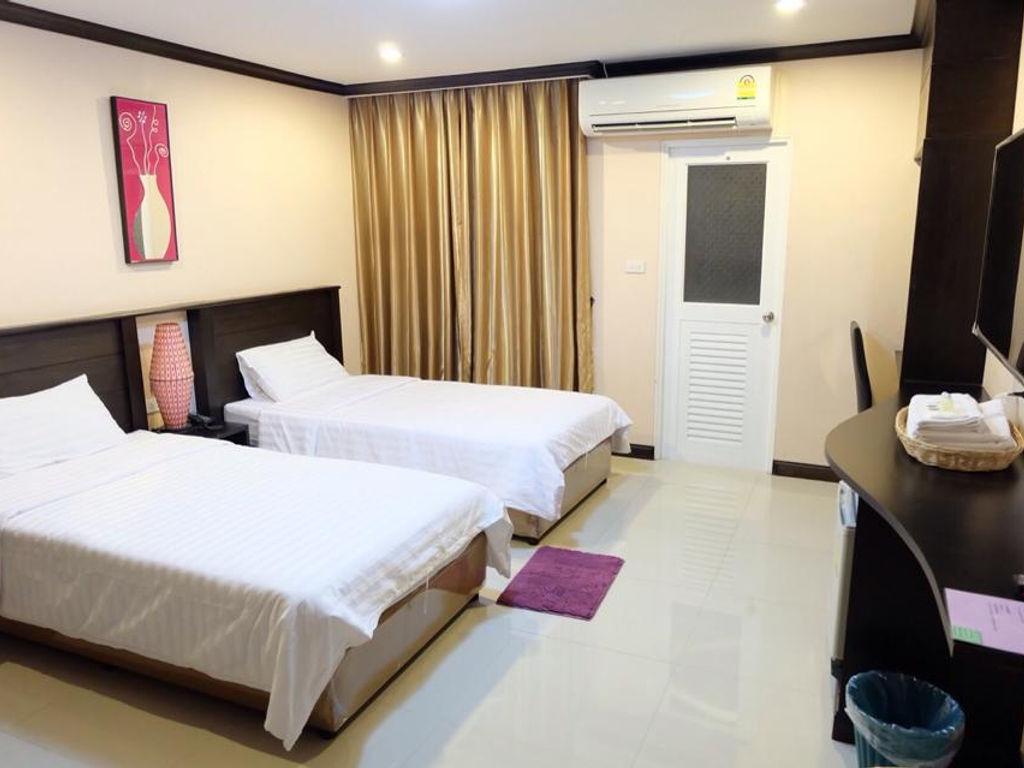 Triton Place Korat