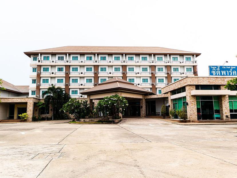 City Park Hotel Korat