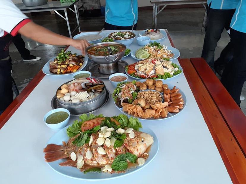 Jay Porn, Chinese table, Korat