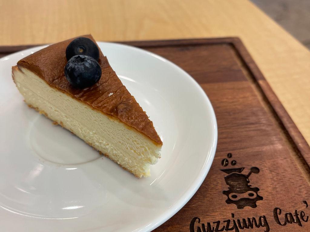 Guzzjung cafe’