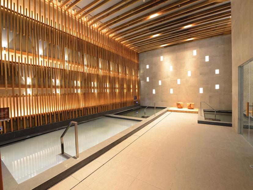 Let's Relax Spa & Onsen Thonglor