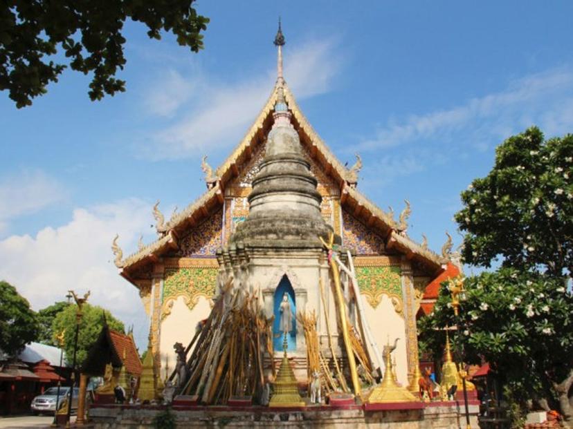 Wat Buak Khrok Noi