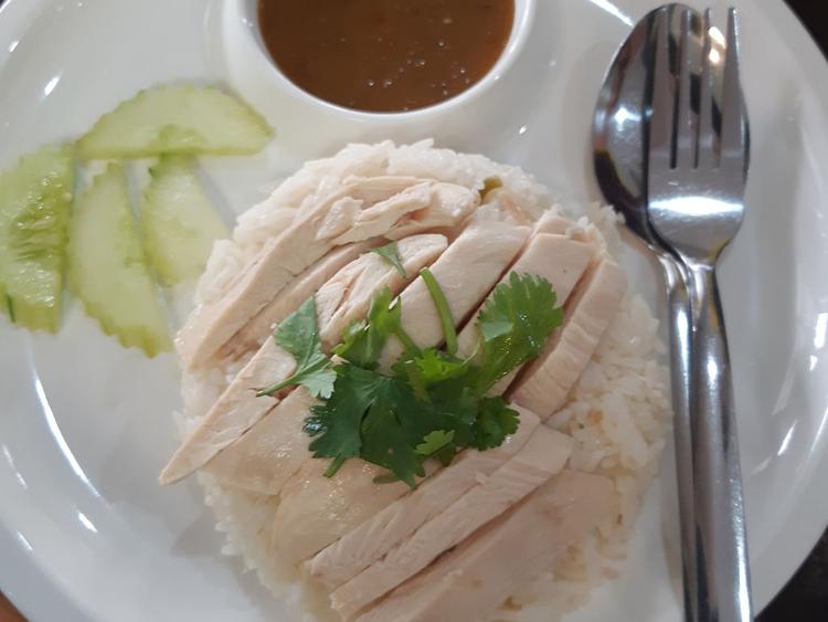 ข้าวมันไก่ดอนตูม สาขาดอนแจง ราชบุรี