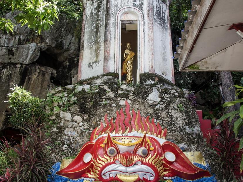 Wat Tham Mungkorn Thong