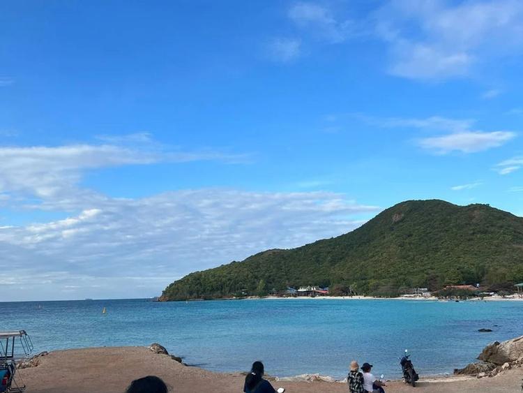 Tien Beach, Koh Larn