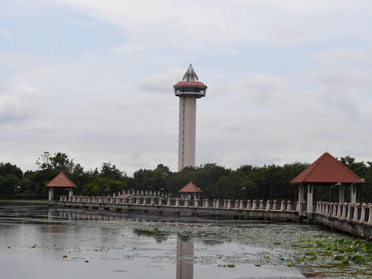 Sri Lamduan Chaloem Phrakiat Hall