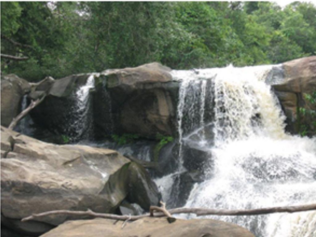 Sam Sai Waterfall