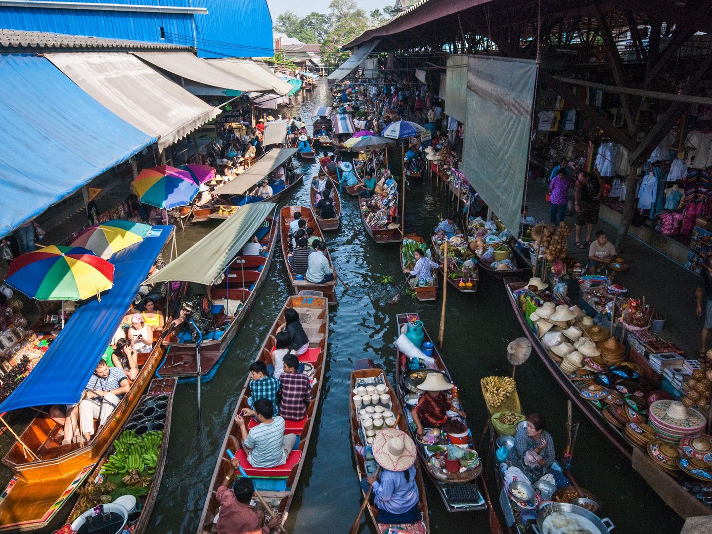 ตลาดน้ำดำเนินสะดวก