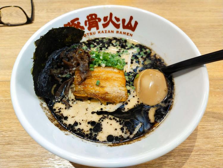 Tonkotsu Kazan Ramen