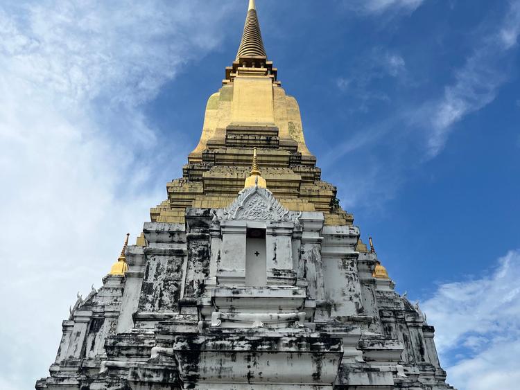 Phra Si Suriyothai Chedi