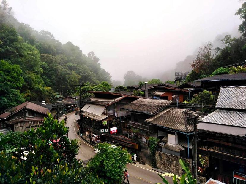 Uncle Pud & Aunt Peng's House, Mae Kampong