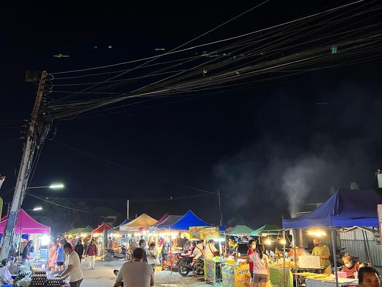 Khlong Thom Market