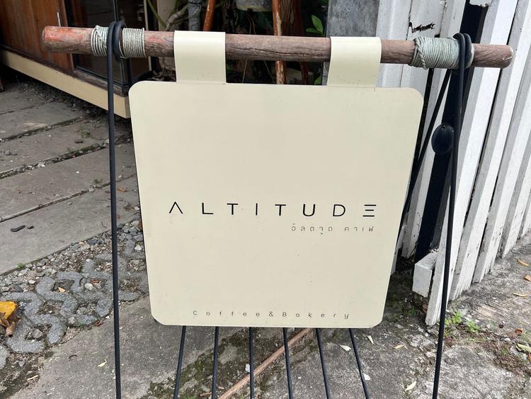 Altitude Café