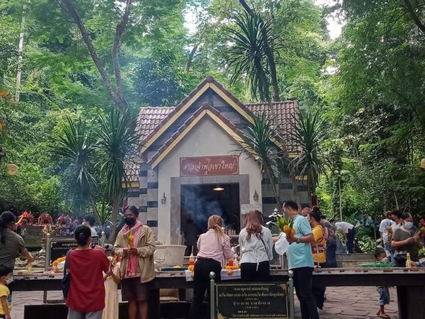 Khao Yai Shrine