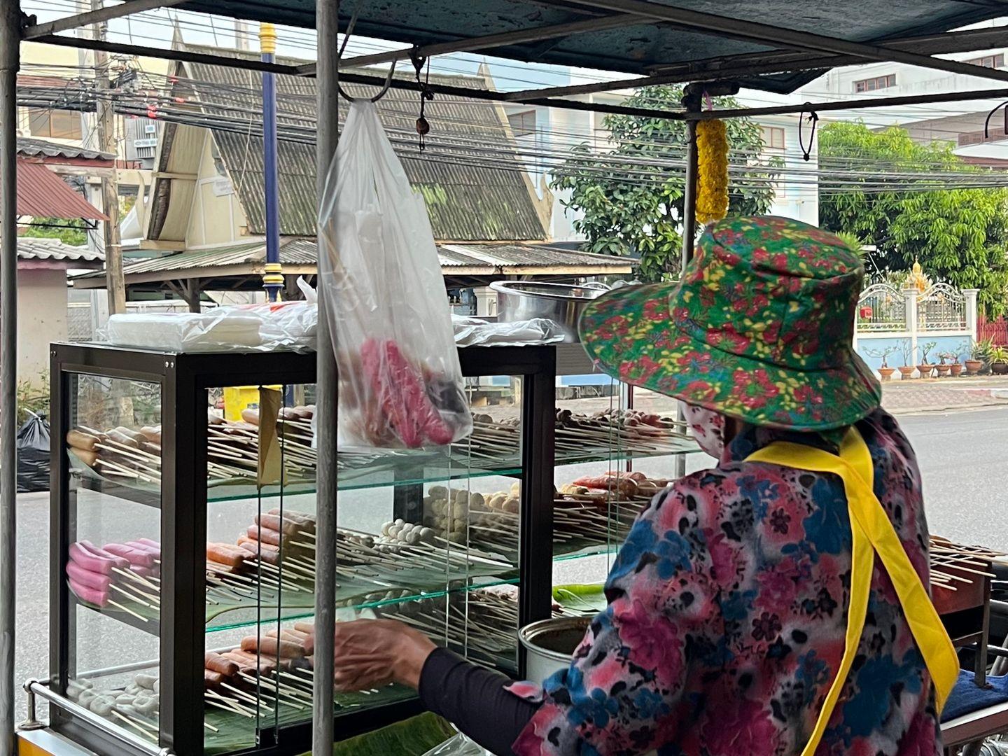 Grilled meatballs, opposite Techchaburi Phetchaburi